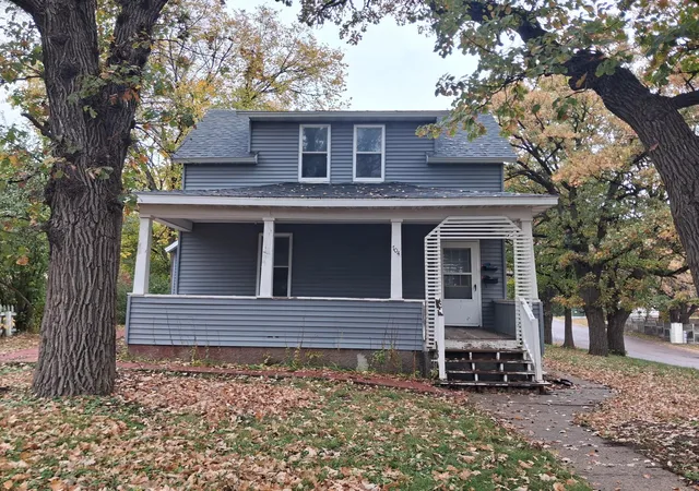 Photo 2 of Single family home for sale at 704 W Lincoln Ave, Fergus Falls, MN 56537 | MLS# 7160222 | Listing updated on 2026-10-20