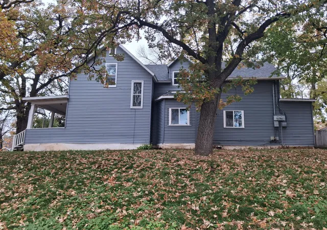 Photo 3 of Single family home for sale at 704 W Lincoln Ave, Fergus Falls, MN 56537 | MLS# 7160222 | Listing updated on 2026-10-20