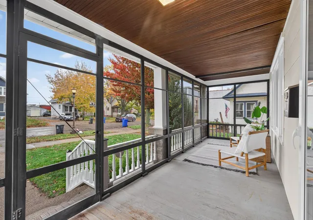 Photo 1 of Single family home for sale at 735 Curfew St, Saint Paul, MN 55114 | MLS# 7160228 | Listing updated on 2026-10-30