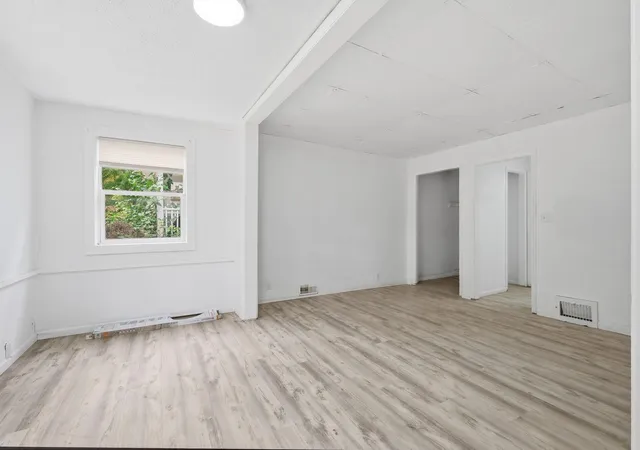 Photo 1 of Single family home for sale at 659 Edmund Ave, Saint Paul, MN 55104 | MLS# 7160235 | Listing updated on 2026-10-16