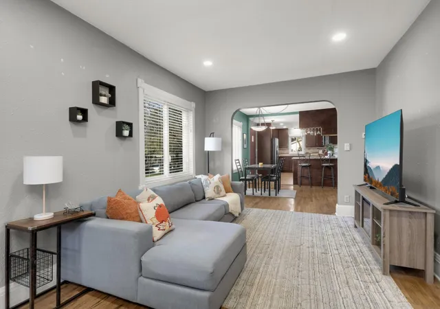 Photo 4 of Single family home for sale at 1808 Birmingham St N, Saint Paul, MN 55109 | MLS# 7160236 | Listing updated on 2026-10-23