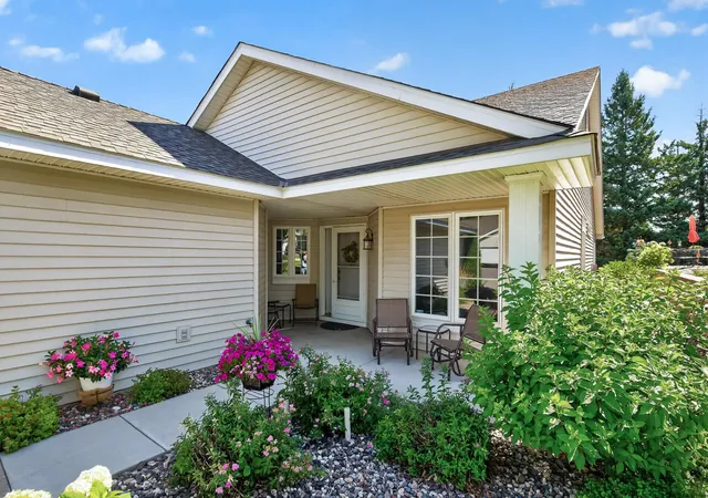 Photo 2 of Single family home for sale at 14437 Edgewood Ave, Savage, MN 55378 | MLS# 7160254 | Listing updated on 2026-10-23