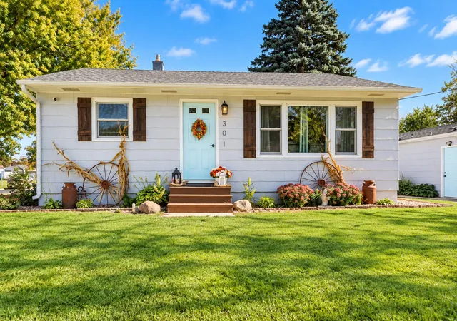 Photo 1 of Sale Pending at 301 Se Oak St, Brownsdale, MN 55918 | MLS# 7160275 | Listing updated on 2026-10-20