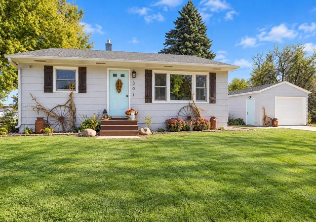 Photo 3 of Sale Pending at 301 Se Oak St, Brownsdale, MN 55918 | MLS# 7160275 | Listing updated on 2026-10-20