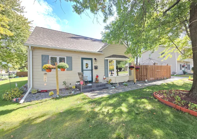Single family home for sale at 8011 1st Avenue S, Minneapolis, MN 55420 | MLS# 7160276