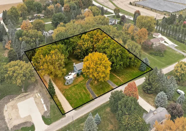 Photo 1 of Single family home for sale at 101 Field Ave Sw, Byron, MN 55920 | MLS# 7160311 | Listing updated on 2026-10-23
