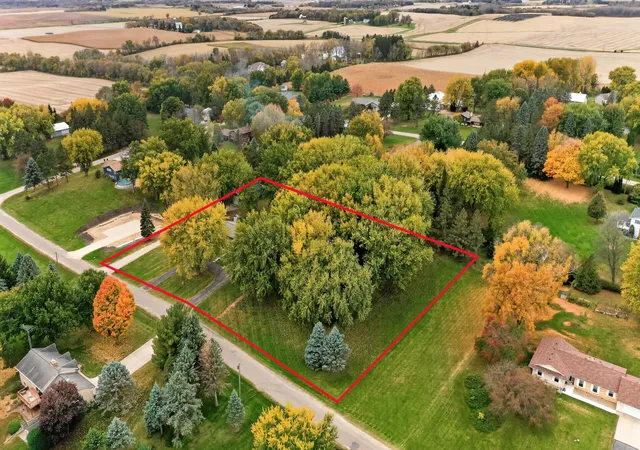 Photo 2 of Single family home for sale at 101 Field Ave Sw, Byron, MN 55920 | MLS# 7160311 | Listing updated on 2026-10-23