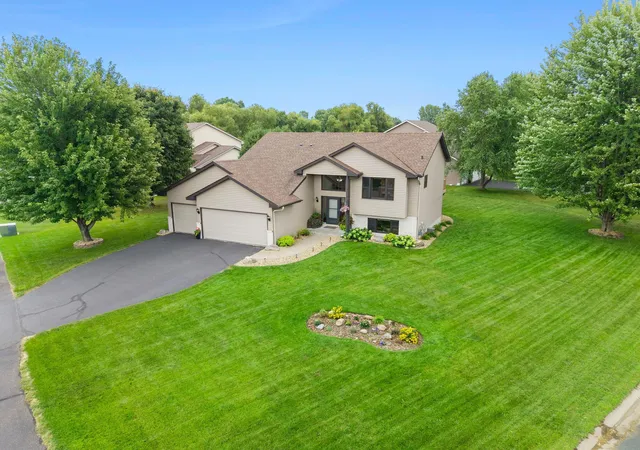 Photo 2 of Single family home for sale at 5715 159th Street N, Hugo, MN 55038 | MLS# 7160331 | Listing updated on 2026-10-17