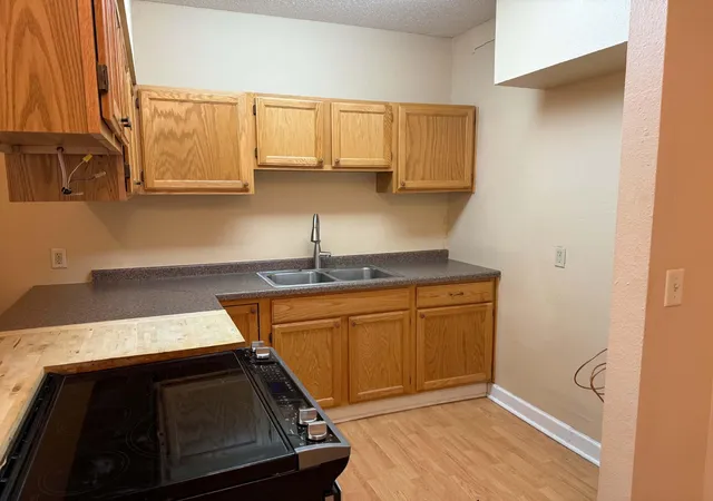 Photo 4 of Single family home for sale at 808 8th Street N #4, Fargo, ND 58102 | MLS# 7160346 | Listing updated on 2026-10-21