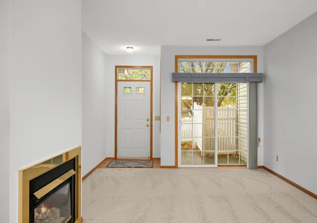 Photo 3 of Single family home for sale at 7195 157th Street W, Apple Valley, MN 55124 | MLS# 7160392 | Listing updated on 2026-10-30