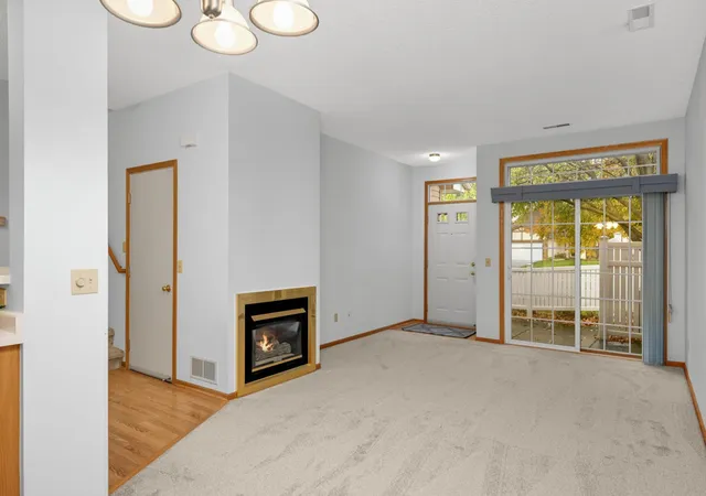 Photo 4 of Single family home for sale at 7195 157th Street W, Apple Valley, MN 55124 | MLS# 7160392 | Listing updated on 2026-10-30