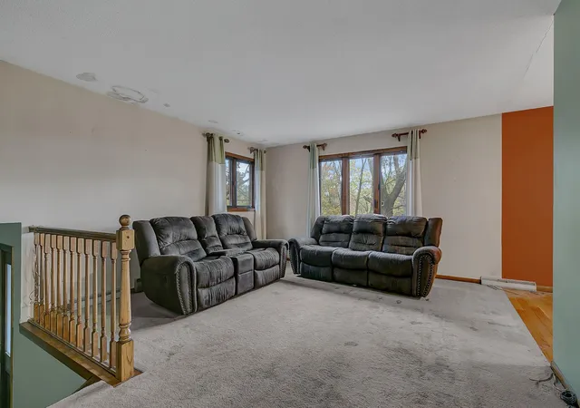 Photo 3 of Single family home for sale at 825 Chestnut St, Taylors Falls, MN 55084 | MLS# 7160407 | Listing updated on 2026-10-17