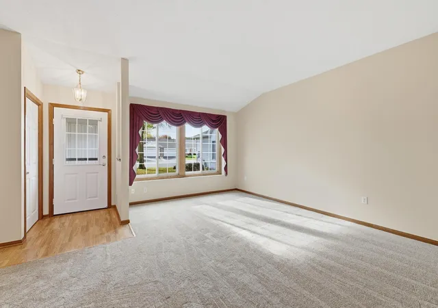 Photo 3 of Single family home for sale at 689 Lake View Echo, Saint Paul, MN 55129 | MLS# 7160420 | Listing updated on 2026-10-23