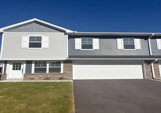 Photo 1 of Single family home for sale at 21657 Magnolia Way, Farmington, MN 55024 | MLS# 7160426 | Listing updated on 2026-10-20