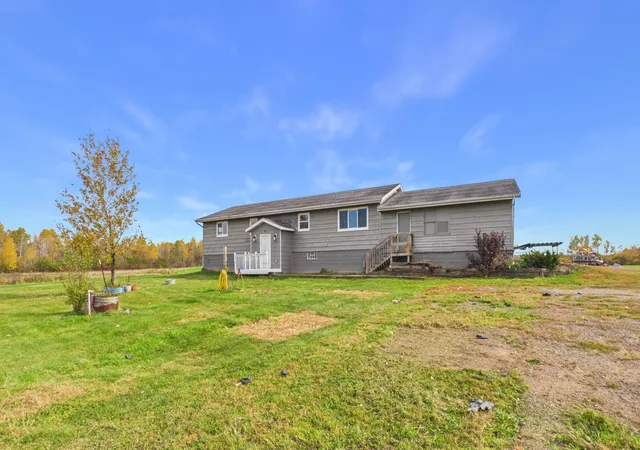 Photo 4 of Single family home for sale at 1818 Sherwood St, Mora, MN 55051 | MLS# 7160446 | Listing updated on 2026-10-21