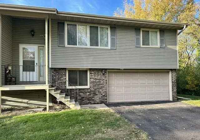 Photo 1 of Single family home for sale at 6858 Sandlewood Rd, Saint Paul, MN 55125 | MLS# 7160486 | Listing updated on 2026-10-22