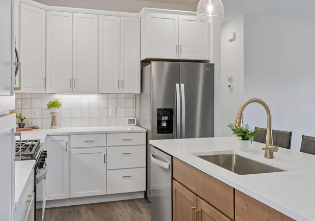 Photo 4 of Single family home for sale at 1239 Bellflower Ln, Owatonna, MN 55060 | MLS# 7160492 | Listing updated on 2026-10-22
