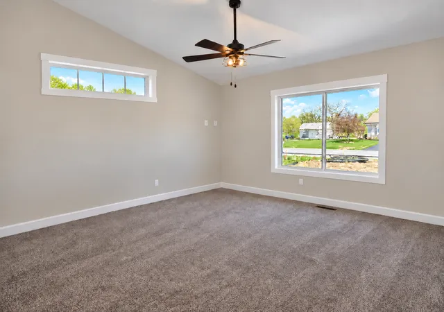 Photo 3 of Sale Pending at 2119 Lunden St, Saint Peter, MN 56082 | MLS# 7160508 | Listing updated on 2026-10-19