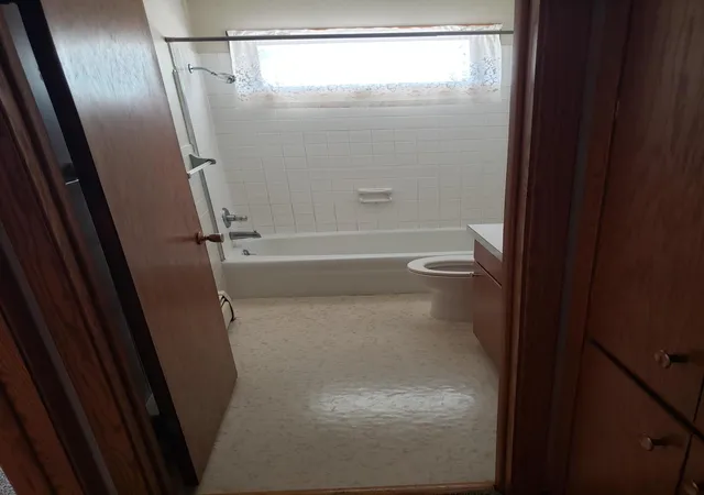 Photo 3 of House for sale at 1229-1231 Jefferson St, Alexandria, MN 56308 | MLS# 7160511 | Listing updated on 2026-10-16