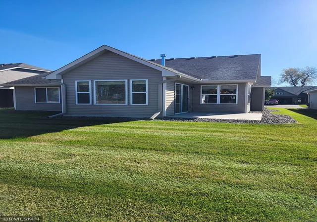 Photo 1 of Single family home for sale at 25400 Farmstead Ln, Wyoming, MN 55092 | MLS# 7160516 | Listing updated on 2026-10-29
