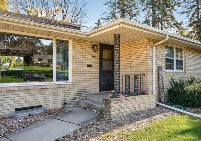 Photo 3 of Single family home for sale at 346 Reid Ln, South Saint Paul, MN 55075 | MLS# 7160522 | Listing updated on 2026-10-23