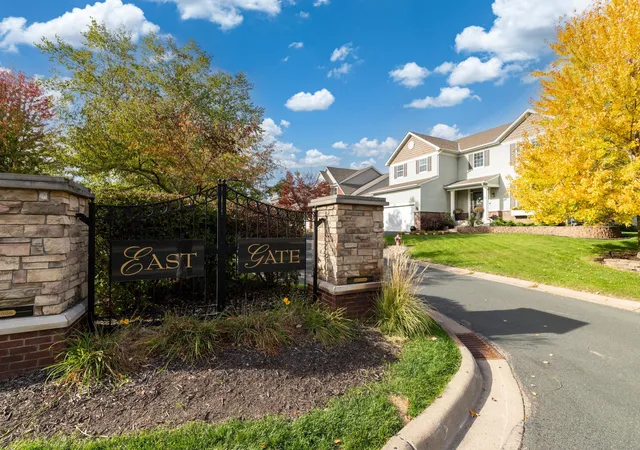 Photo 2 of Single family home for sale at 580 Eastgate Pkwy, Saint Paul, MN 55115 | MLS# 7160523 | Listing updated on 2026-10-21