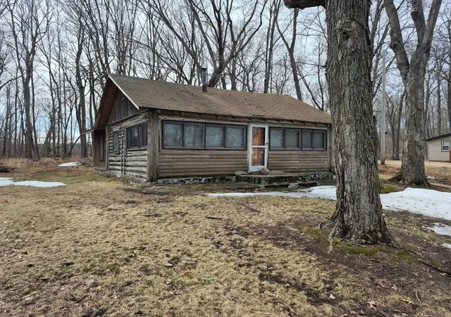 Photo 3 of Single family home for sale at 15665 Twilight Rd, Onamia, MN 56359 | MLS# 7160525 | Listing updated on 2026-10-16