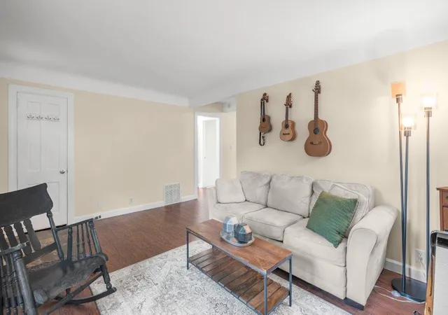Photo 3 of Single family home for sale at 3029 Idaho Ave S, Minneapolis, MN 55426 | MLS# 7160528 | Listing updated on 2026-10-22