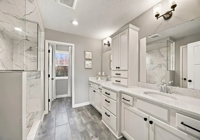 Photo 3 of Single family home for sale at 9435 Compass Pointe Rd, Saint Paul, MN 55129 | MLS# 7160535 | Listing updated on 2026-10-22