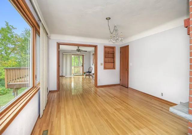 Photo 4 of Single family home for sale at 556 Turin Ave, South Saint Paul, MN 55075 | MLS# 7160541 | Listing updated on 2026-10-21