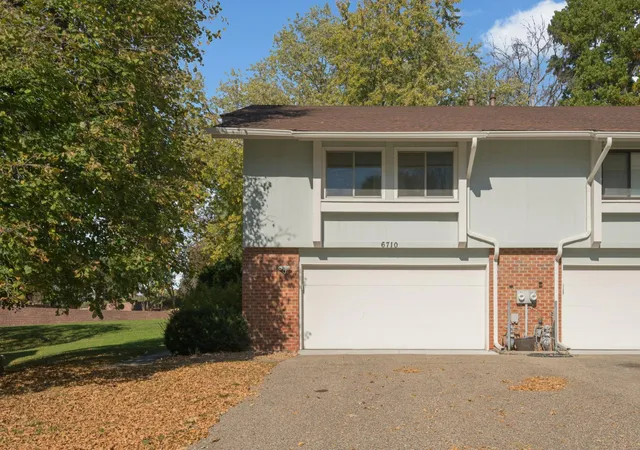 Single family home for sale at 6710 Buckingham Bay, Saint Paul, MN 55125 | MLS# 7160542