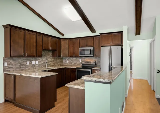 Photo 4 of Single family home for sale at 6710 Buckingham Bay, Saint Paul, MN 55125 | MLS# 7160542 | Listing updated on 2026-10-23