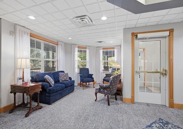 Listing Photo 4 - Condo for sale in building located at 1201 Hadley Ave N, Oakdale, MN 55128 - Unit #107