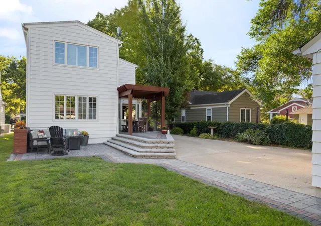 Photo 4 of Single family home for sale at 1617 9th Street S, Fargo, ND 58103 | MLS# 7160563 | Listing updated on 2026-10-22
