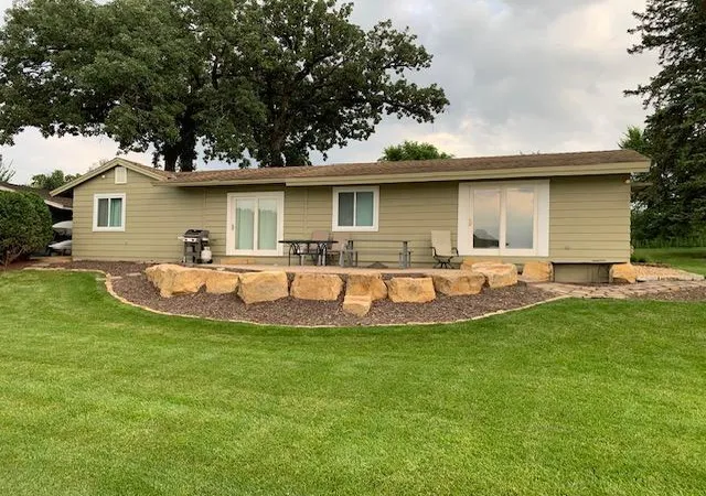 Photo 3 of Single family home for sale at 8404 Waters Edge Dr, Chanhassen, MN 55317 | MLS# 7160566 | Listing updated on 2026-10-19