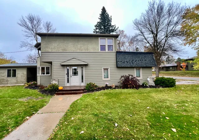 Photo 2 of Single family home for sale at 218 8th Avenue, Bovey, MN 55709 | MLS# 7160572 | Listing updated on 2026-10-20