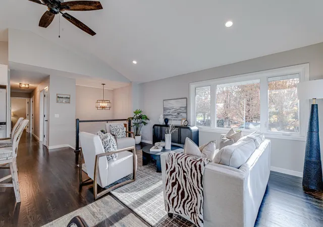 Photo 4 of Single family home for sale at 2400 Auburn Dr, Victoria, MN 55386 | MLS# 7160573 | Listing updated on 2026-10-22