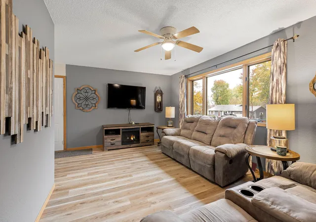Photo 2 of Sale Pending at 1085 Robert Pl Sw, Owatonna, MN 55060 | MLS# 7160576 | Listing updated on 2026-10-19