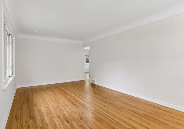 Photo 4 of Single family home for sale at 740 24th Avenue N, South Saint Paul, MN 55075 | MLS# 7160585 | Listing updated on 2026-10-21