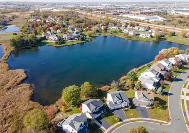 Photo 3 of Single family home for sale at 6622 Ashton Cir, Shakopee, MN 55379 | MLS# 7160589 | Listing updated on 2026-10-22