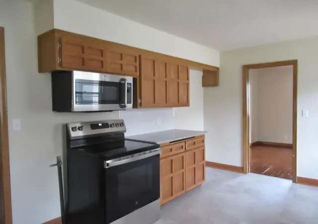 Photo 2 of Single family home for sale at 2513 Saint Anthony Blvd, Minneapolis, MN 55418 | MLS# 7160603 | Listing updated on 2026-10-23