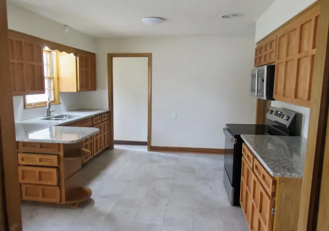 Photo 3 of Single family home for sale at 2513 Saint Anthony Blvd, Minneapolis, MN 55418 | MLS# 7160603 | Listing updated on 2026-10-23