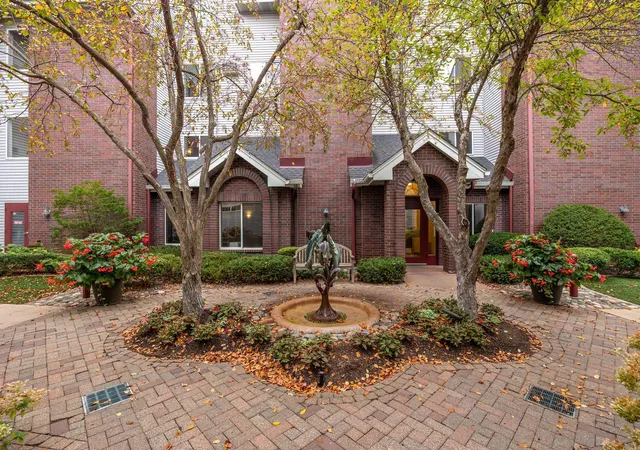 Photo 2 of Condo for sale at 7400 Edinborough Way #5205, Minneapolis, MN 55435 | MLS# 7160605 | Listing updated on 2026-10-19