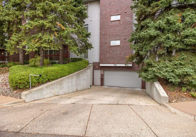 Photo 3 of Condo for sale at 7400 Edinborough Way #5205, Minneapolis, MN 55435 | MLS# 7160605 | Listing updated on 2026-10-19