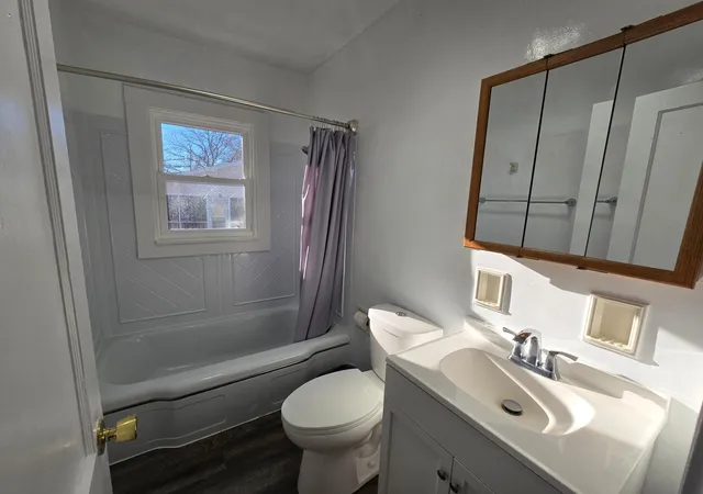 Photo 2 of Single family home for sale at 204 W 2nd Street, Argyle, MN 56713 | MLS# 7160607 | Listing updated on 2026-10-16