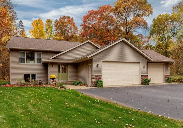 Photo 2 of Sale Pending at 7141 Stone Ridge, Brainerd, MN 56401 | MLS# 7160660 | Listing updated on 2026-10-22