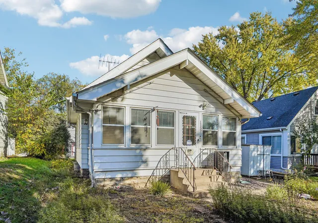 Photo 2 of Single family home for sale at 1157 Maryland Ave E, Saint Paul, MN 55106 | MLS# 7160668 | Listing updated on 2026-10-28