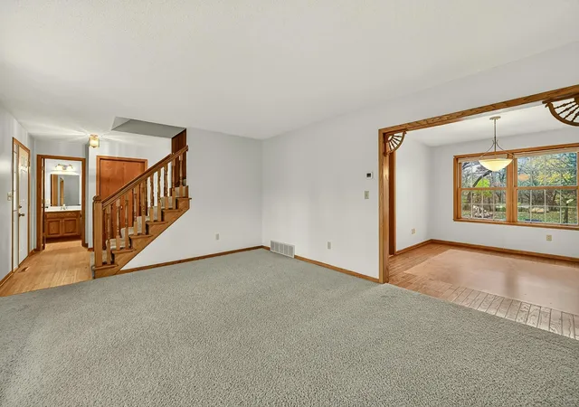 Photo 2 of Single family home for sale at 2829 Shadow Dr SE, Rochester, MN 55904 | MLS# 7160683 | Listing updated on 2026-10-29