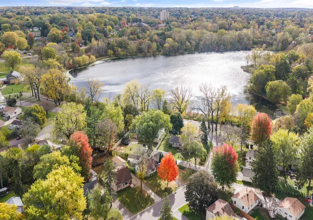 Photo 1 of Single family home for sale at 1844 Barclay St, Saint Paul, MN 55109 | MLS# 7160694 | Listing updated on 2026-10-29