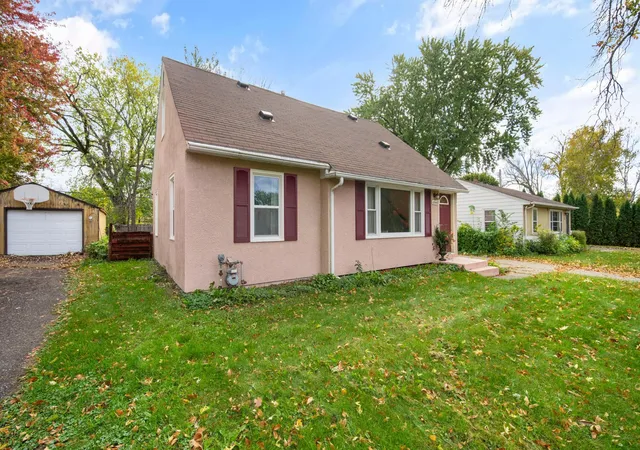 Photo 2 of Single family home for sale at 1844 Barclay St, Saint Paul, MN 55109 | MLS# 7160694 | Listing updated on 2026-10-29